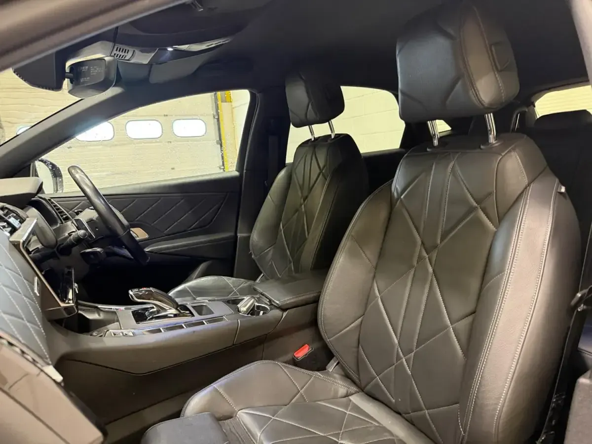 Begagnad DS Automobiles DS7 Crossback Prestige 2019 Grå SUV
