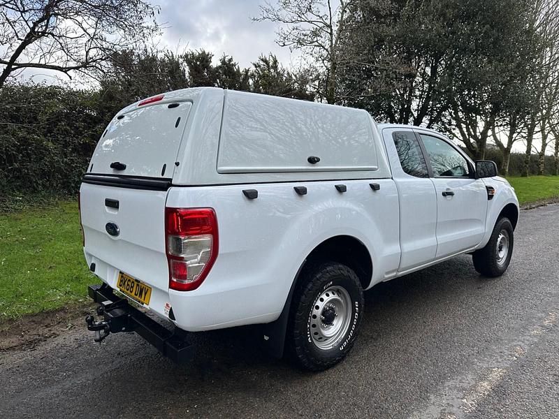 Used Ford Ranger XL 150 HP (110 kW) 2018 White Pickup