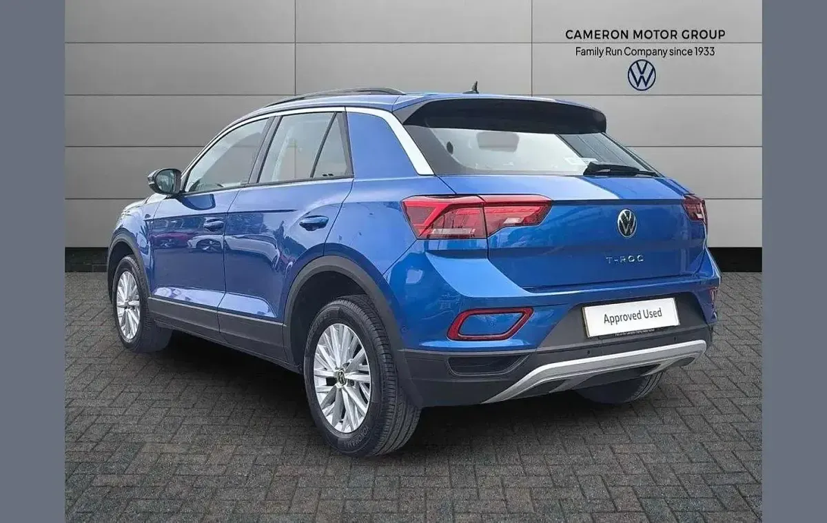 Used VW T-Roc Life 110 HP (80 kW) 2022 Blue SUV