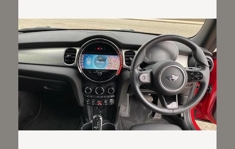 Used Mini Cooper Exclusive 136 HP (100 kW) 2023 Red Hatchback