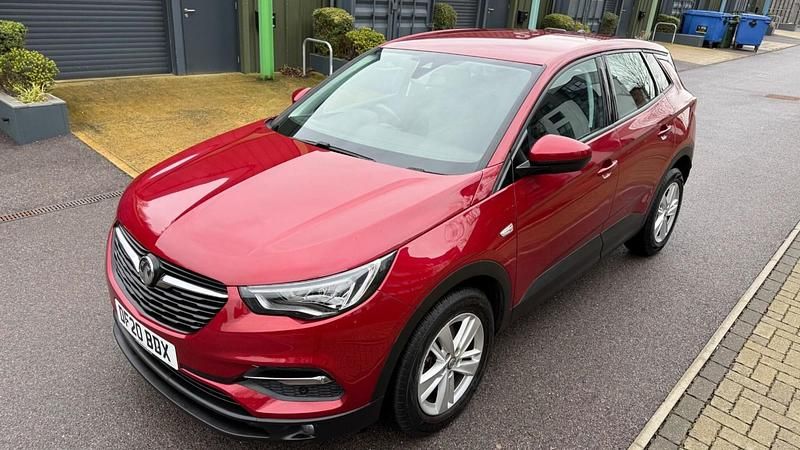Used Vauxhall Grandland X S 130 HP (95 kW) 2020 Red SUV