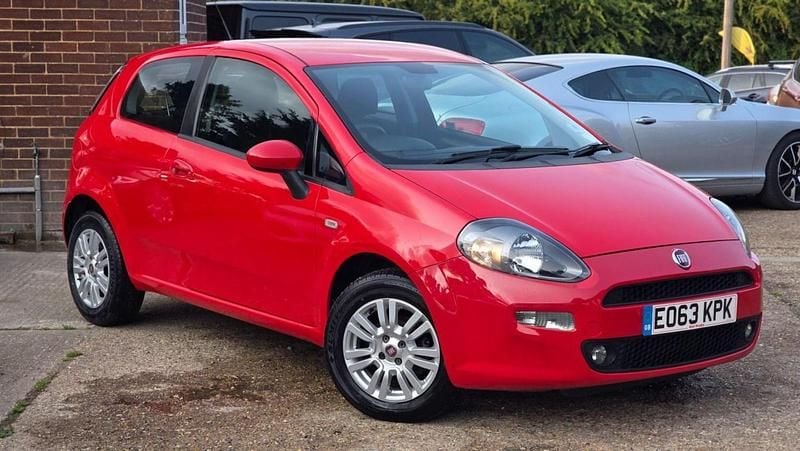 Red Used 2013 Fiat Punto Easy Hatchback | £2,499 (Good price) - Image 1/4