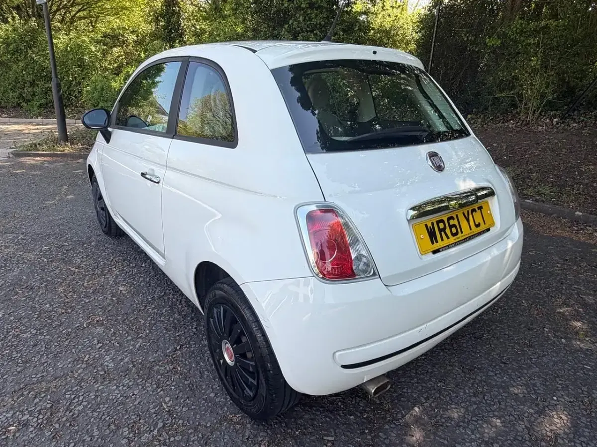 Used Fiat 500 Pop 69 HP (50 kW) 2011 White Hatchback