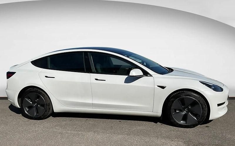 Used Tesla Model 3 RWD 208 kW (283 HP) 2023 White Sedan