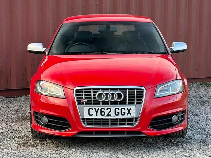 Used Audi S3 Sportback 265 HP (194 kW) 2012 Red Hatchback