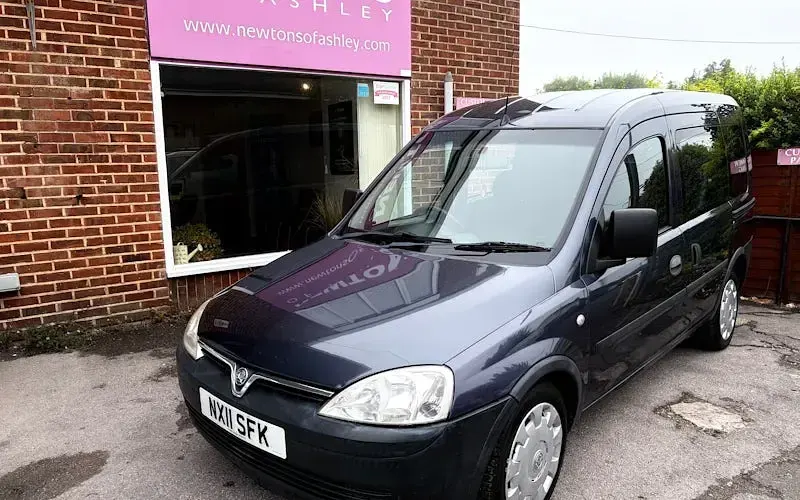 Used Vauxhall Combo 131 HP (96 kW) 2011 MPV
