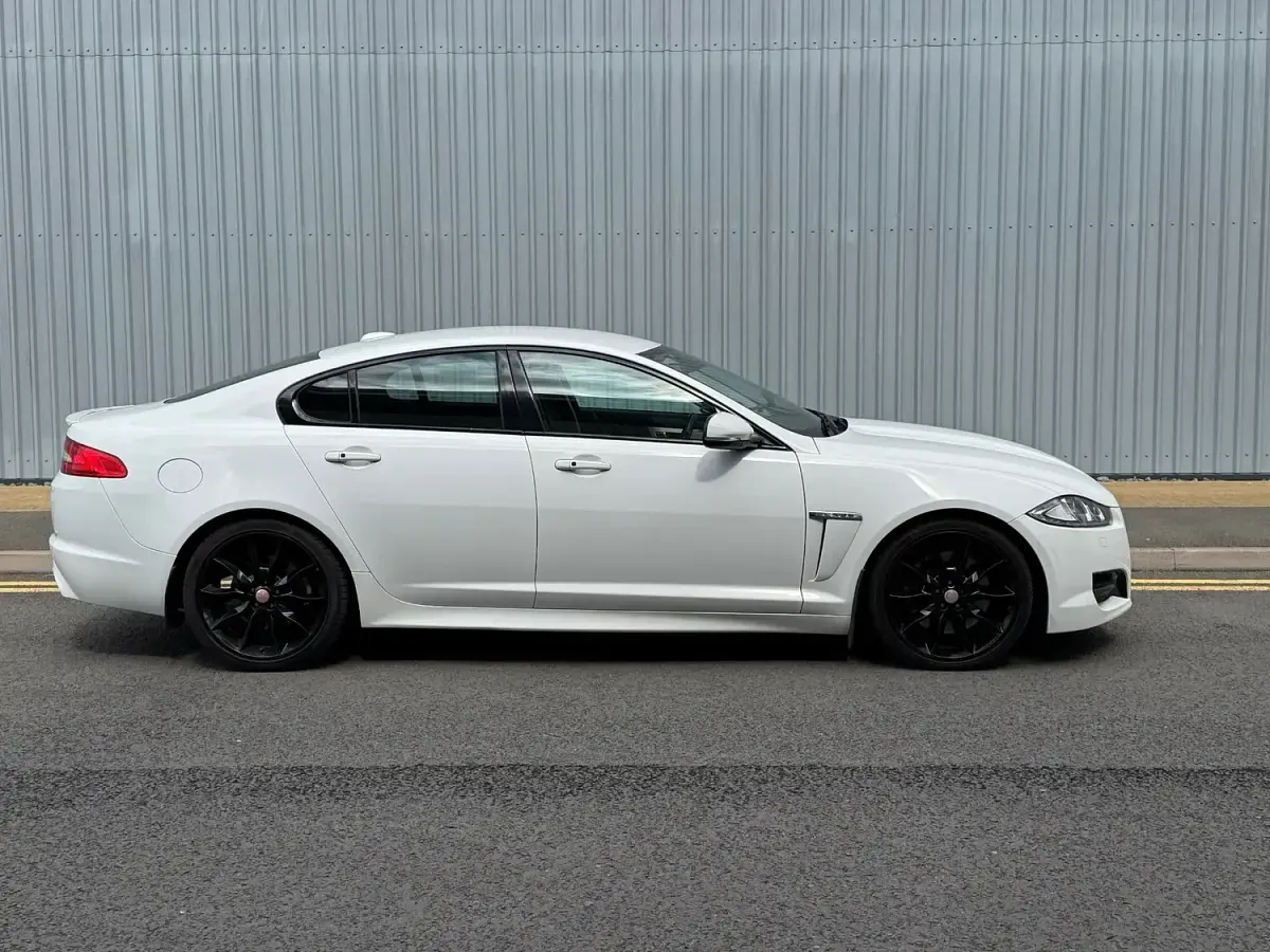 Used Jaguar XF Premium Luxury 271 HP (199 kW) 2012 White Sedan