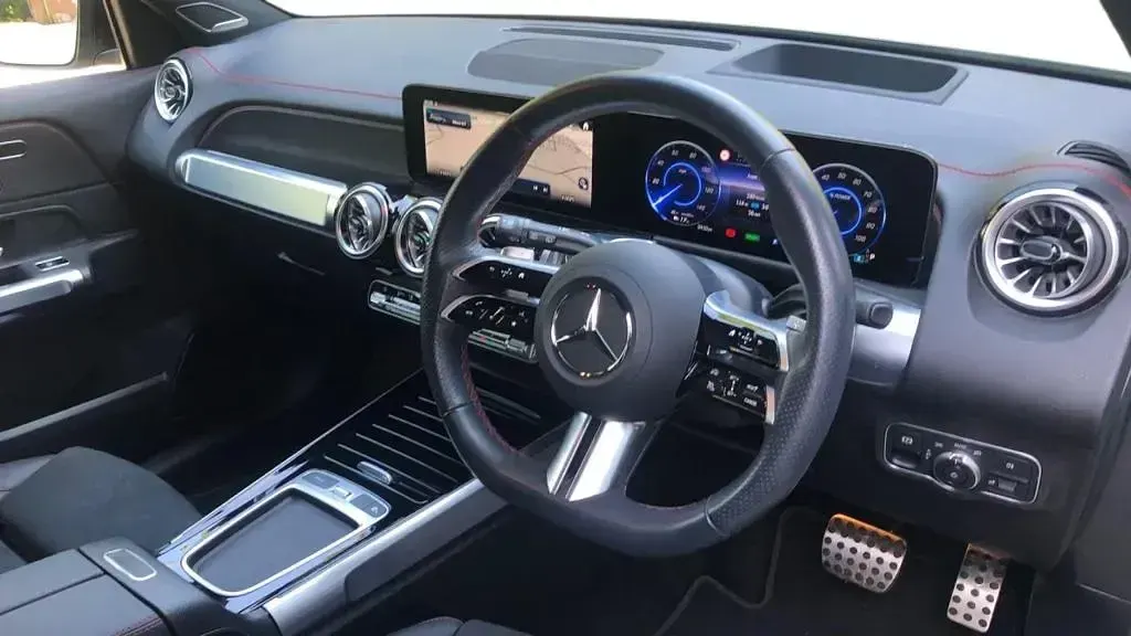 Used Mercedes EQB250+ AMG Line Premium Plus 139 kW (190 HP) 2024 SUV