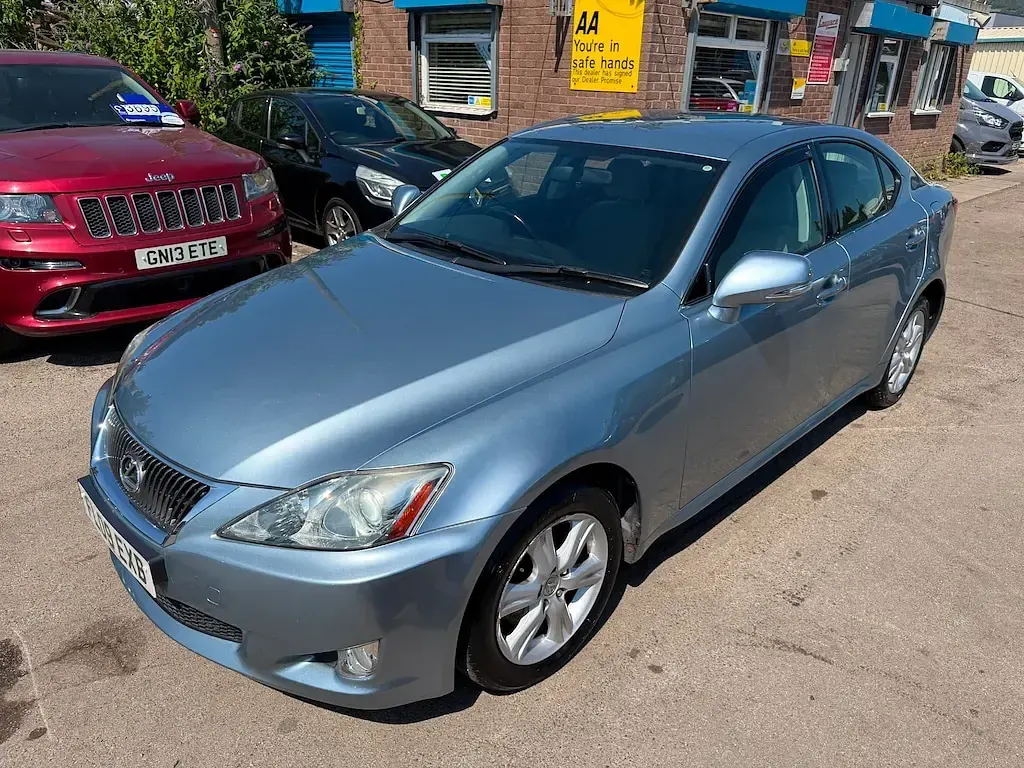 Used Lexus IS220d 174 HP (127 kW) 2009 Blue Sedan