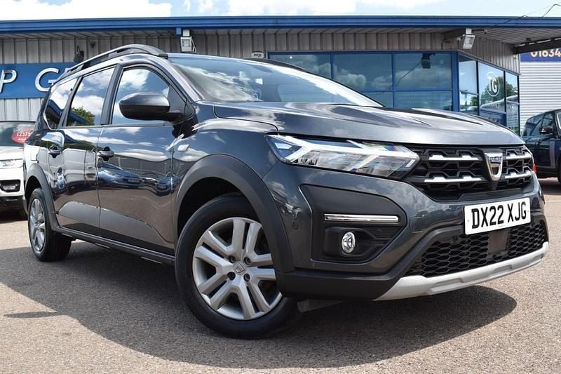Grey Used 2022 Dacia Jogger Comfort MPV | £12,900 (Good price) - Image 1/4