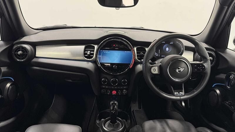 Used Mini Cooper Exclusive 134 HP (98 kW) 2024 Black Hatchback