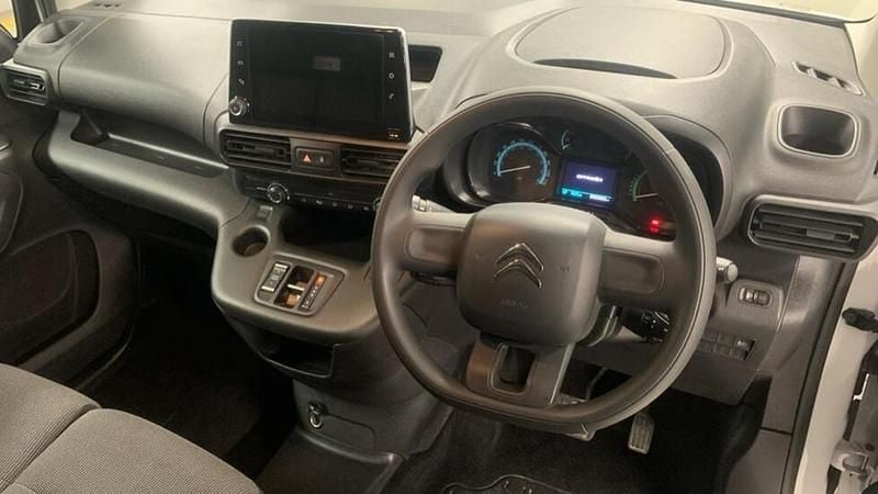 Used Citroën e-Berlingo 98 kW (134 HP) 2025 White MPV