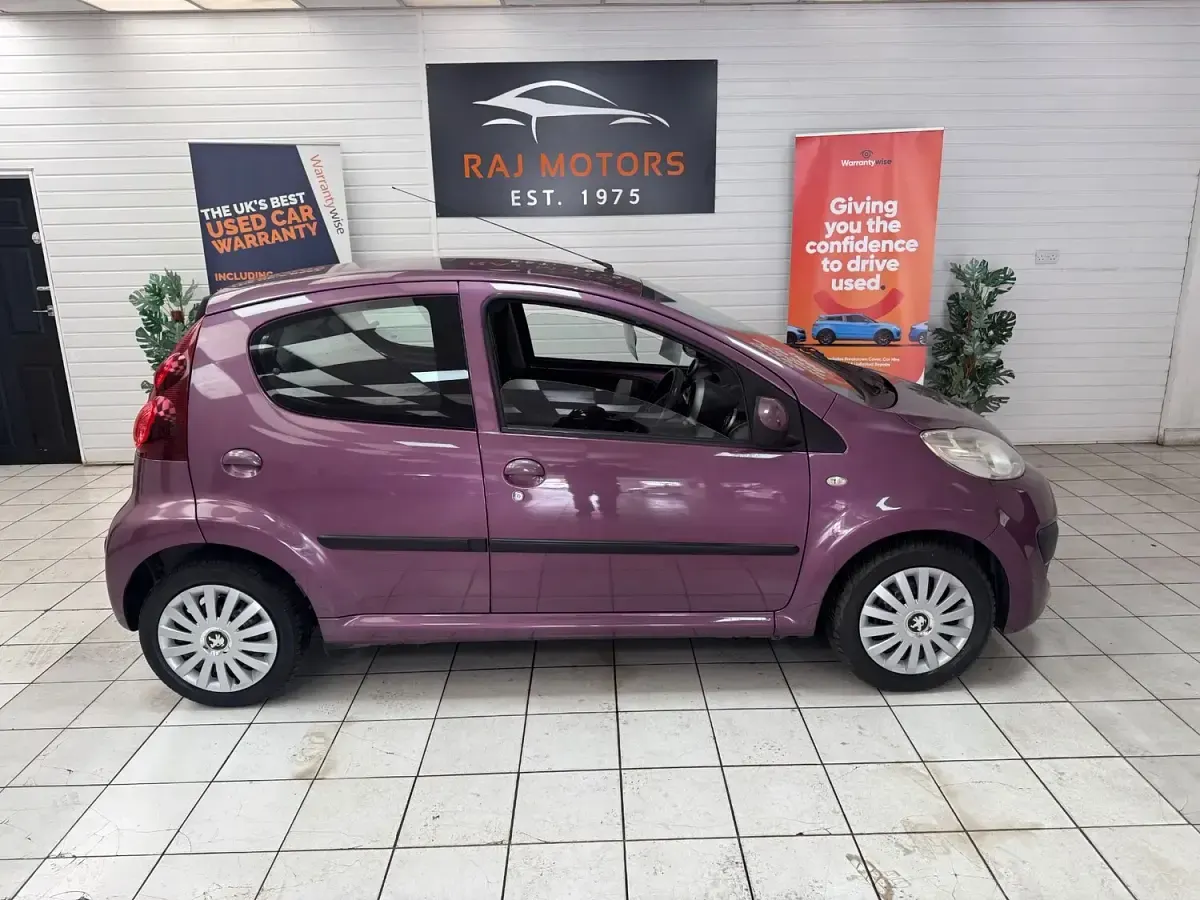 Used Peugeot 107 Active 68 HP (50 kW) 2013 Purple Hatchback