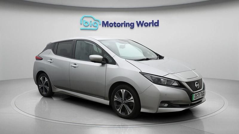 Used Nissan Leaf N-Connecta 110 kW (150 HP) 2021 Silver Hatchback