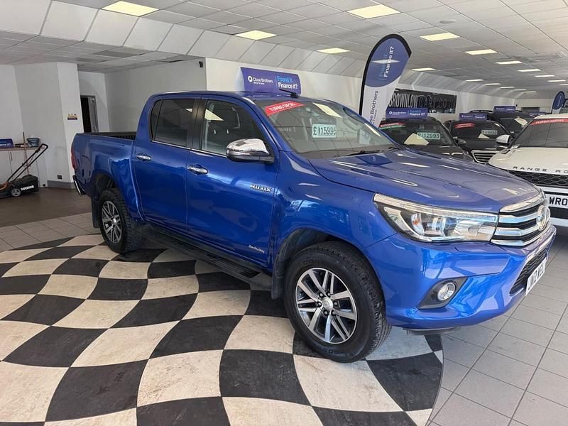 Usado Toyota HiLux 150 HP (110 kW) 2019 Azul Pickup
