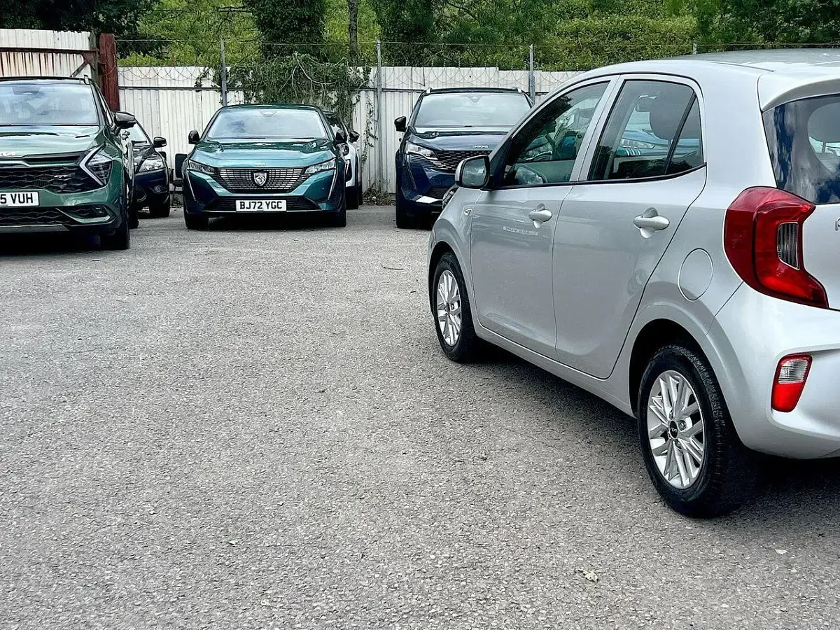 Used Kia Picanto 66 HP (48 kW) 2023 Grey Hatchback
