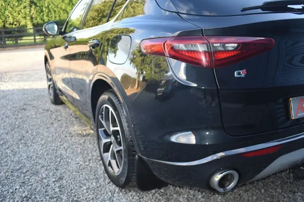 Used Alfa Romeo Stelvio Lusso 2021 Black SUV