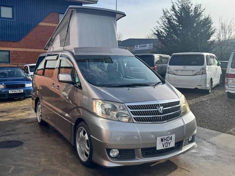 Used Toyota Alphard 2015 Gold MPV