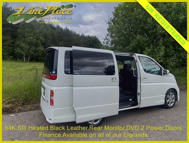 Used Nissan Elgrand 2007 White MPV