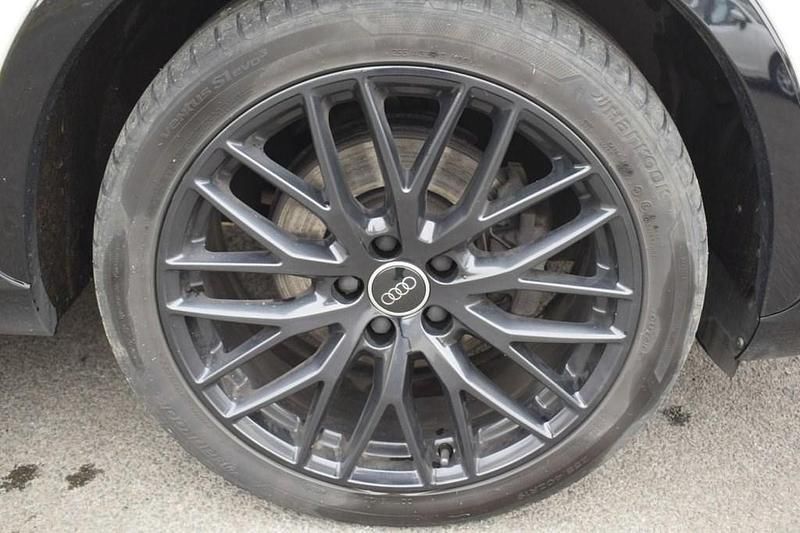 Used Audi Q3 Black Edition 184 HP (135 kW) 2017 White SUV