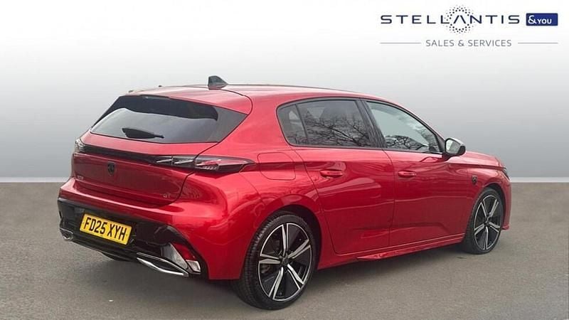 Used Peugeot 308 GT 129 HP (94 kW) 2025 Red Hatchback