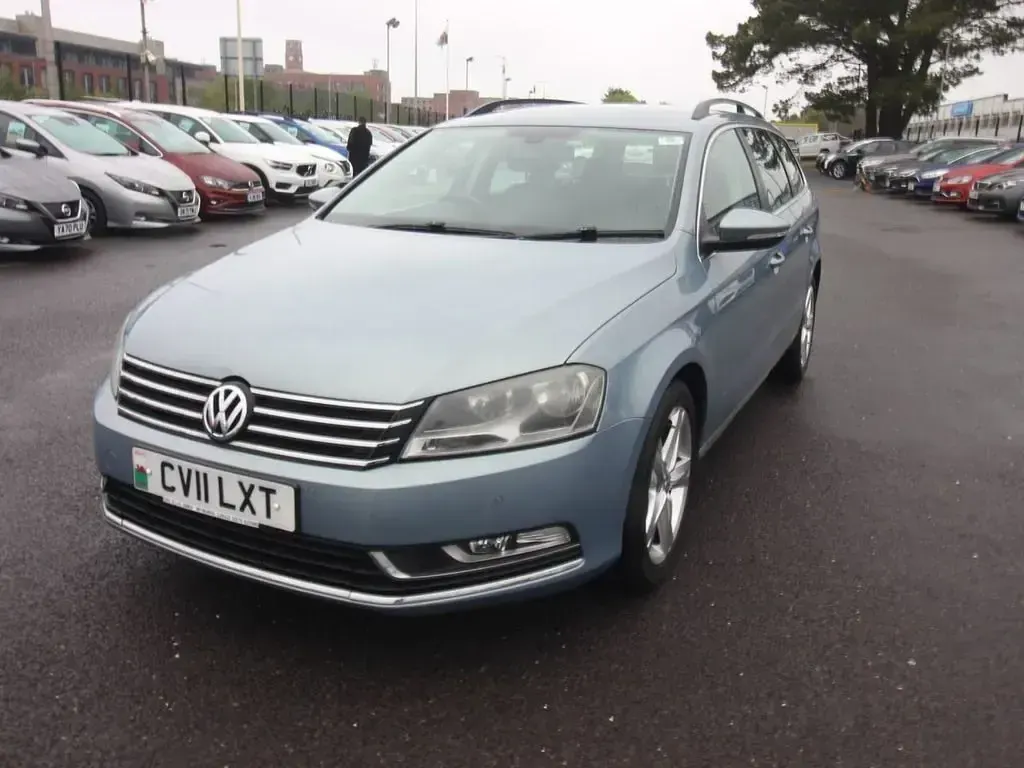 Usado VW Passat SE 2011 Cinzento Carrinha