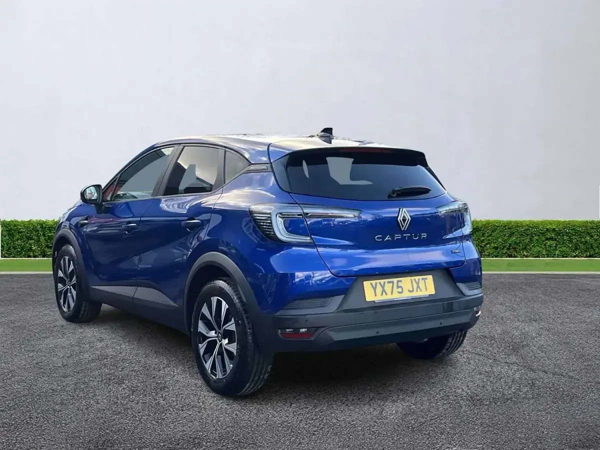 Usado Renault Captur Evolution 158 CV (116 kW) 2025 Azul SUV