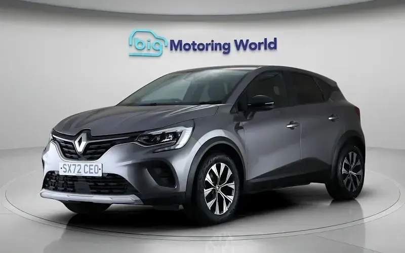 Used Renault Captur Evolution 143 HP (105 kW) 2023 Grey SUV