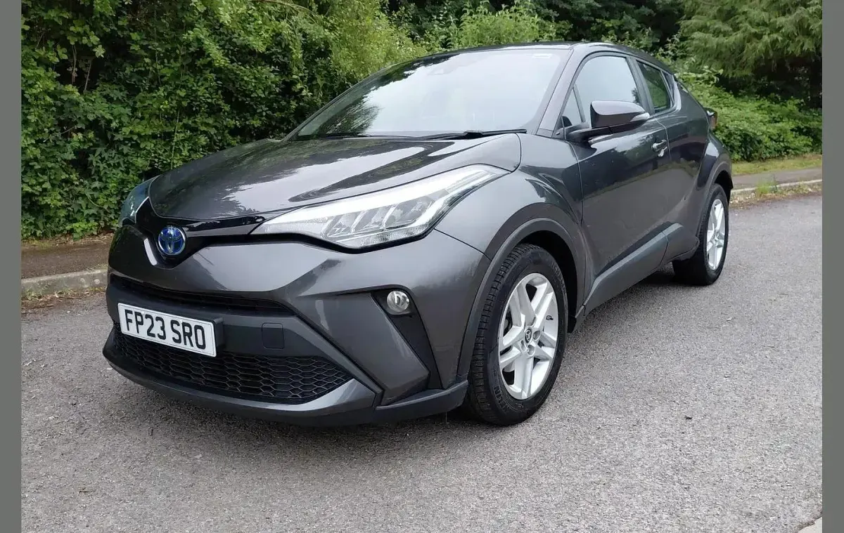 Used Toyota C-HR 120 HP (88 kW) 2023 Grey SUV