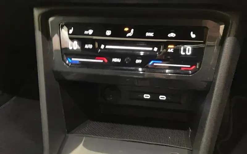 Used VW Tiguan R-line 150 HP (110 kW) 2020 Black SUV