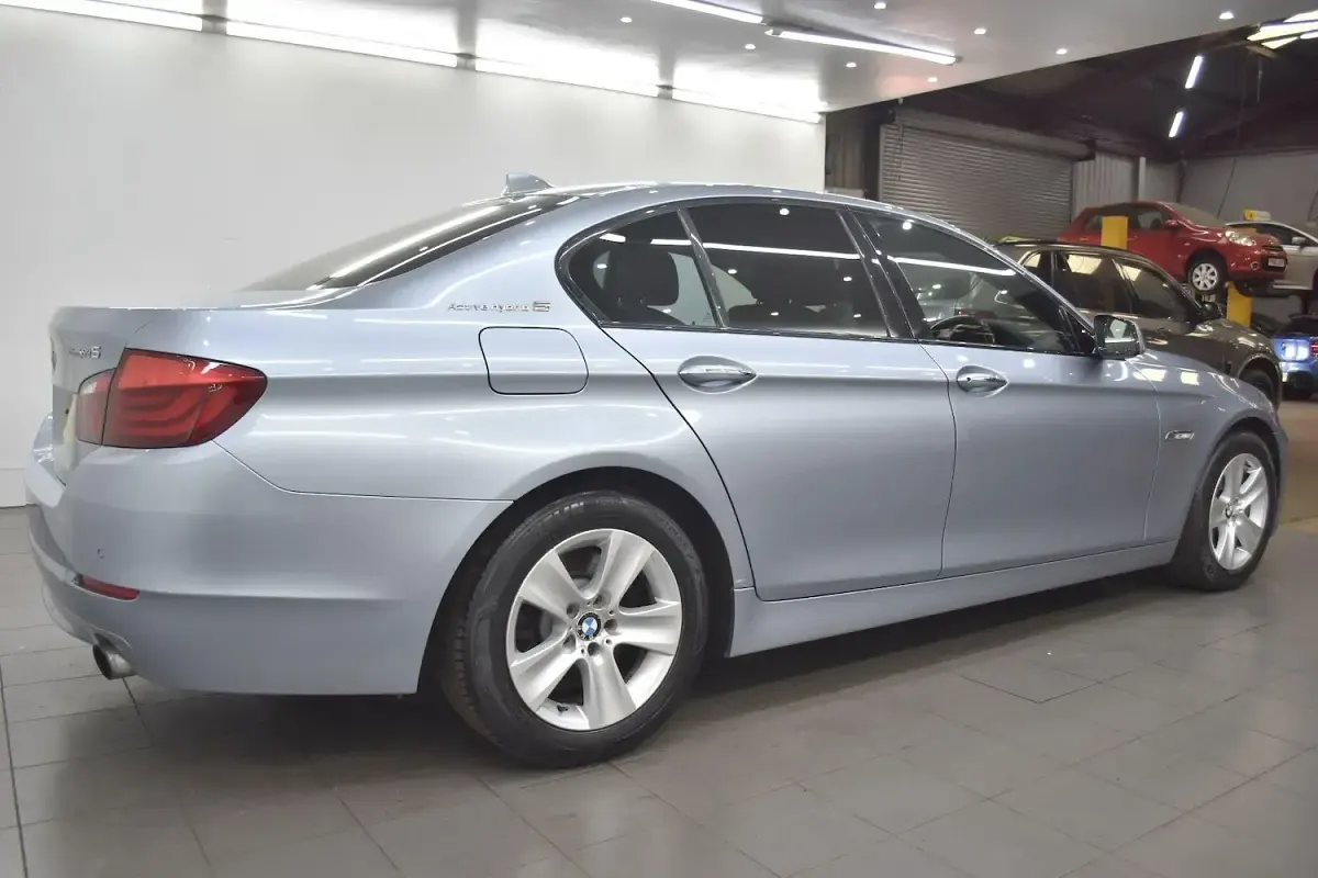 Used BMW ActiveHybrid 5 2012 Blue Sedan