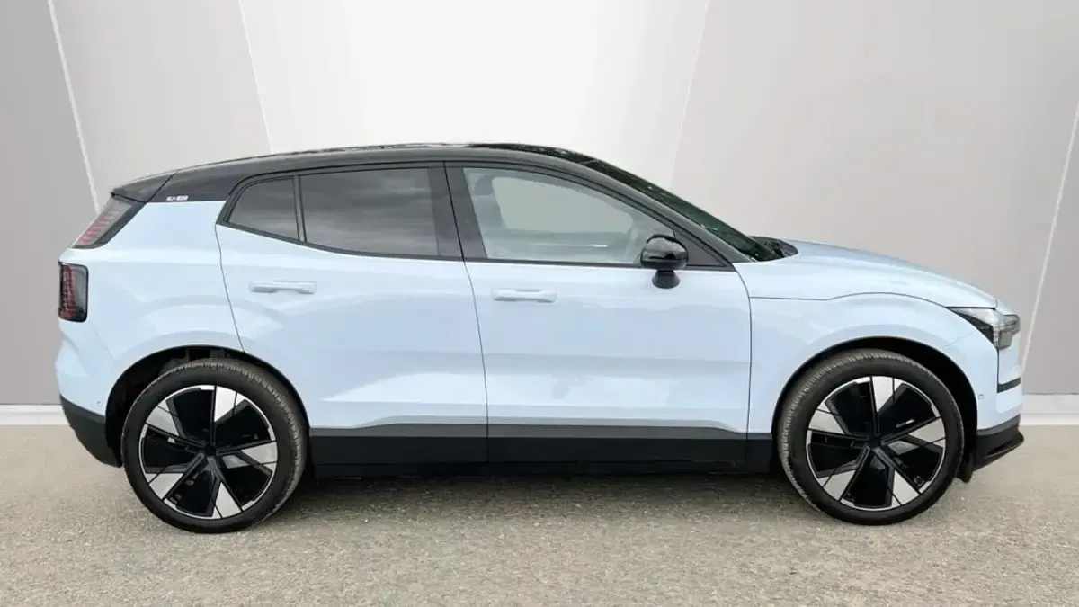 New Volvo EX30 Ultra 197 kW (268 HP) 2025 SUV