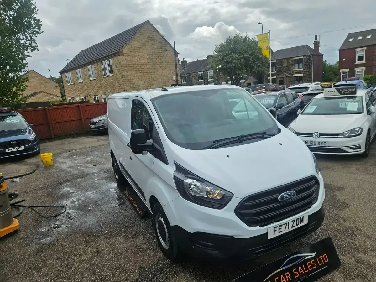 Used Ford Transit Custom S 105 HP (77 kW) 2021 White Van
