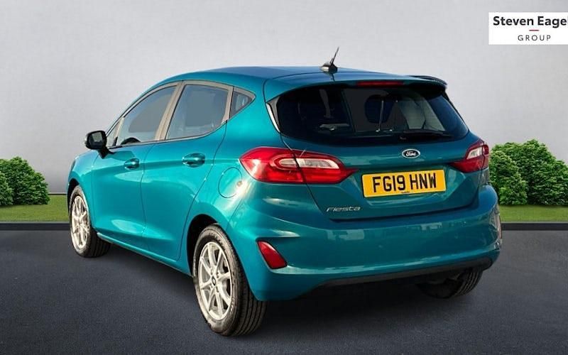 Used Ford Fiesta Zetec 101 HP (74 kW) 2019 Hatchback