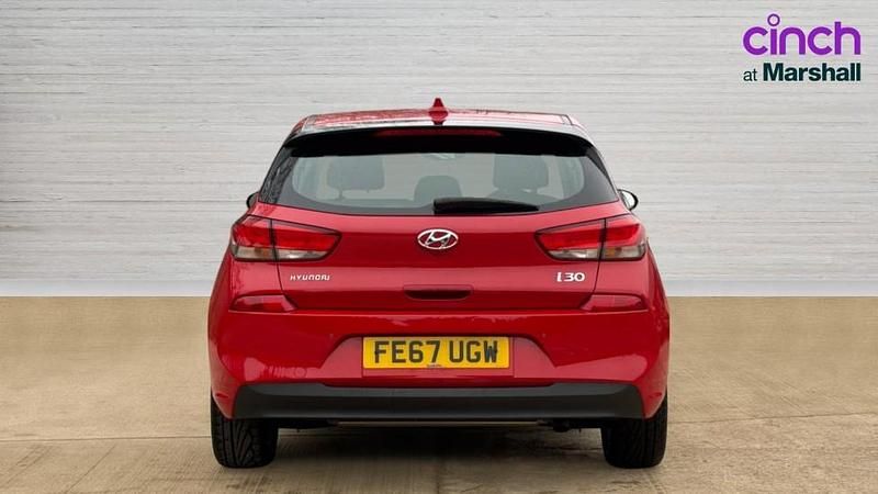 Used Hyundai i30 SE 140 HP (102 kW) 2017 Red