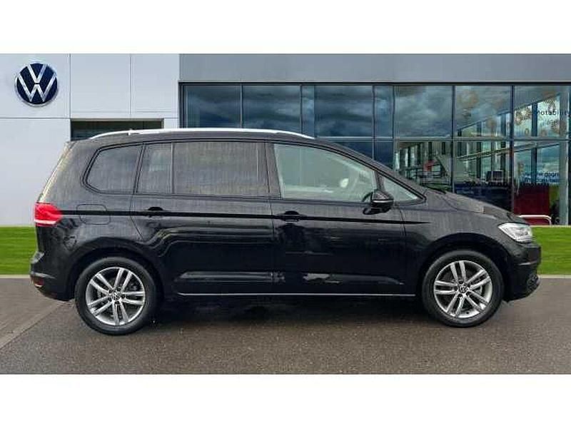 Used VW Touran Match 150 HP (110 kW) 2025 Grenadilla black metallic MPV