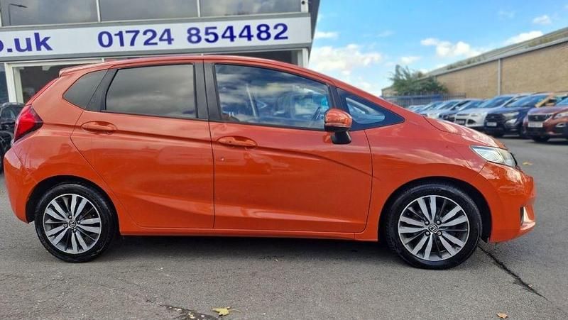 Used Honda Jazz EX 102 HP (75 kW) 2017 Orange Hatchback