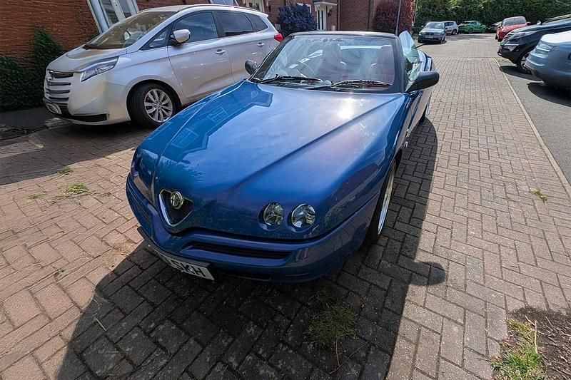 Blue Used 1999 Alfa Romeo Spider Lusso Cabriolet | £5,450 - Image 1/4