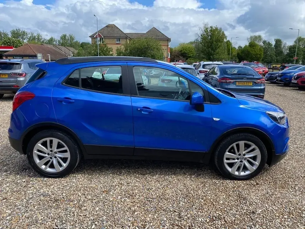 Second-hand Vauxhall Mokka X Active 140 CP (102 kW) 2018 Albastru SUV