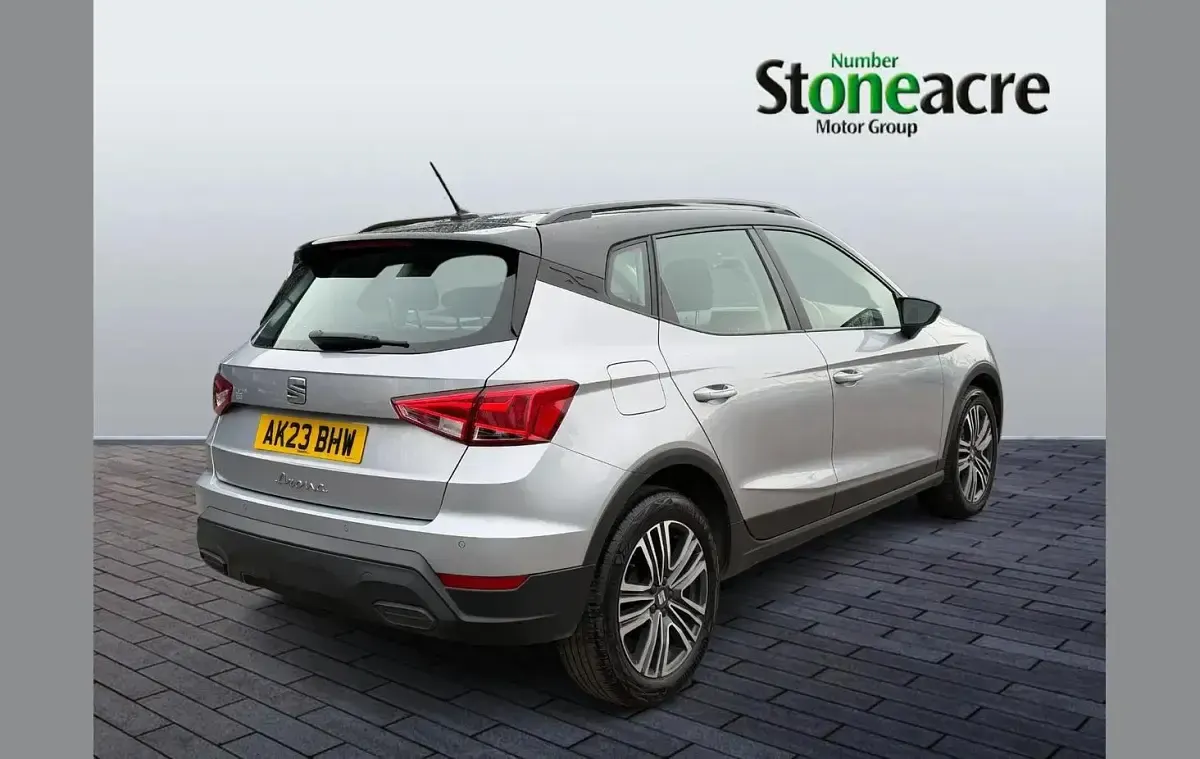Used Seat Arona SE Technology 110 HP (80 kW) 2023 Silver SUV