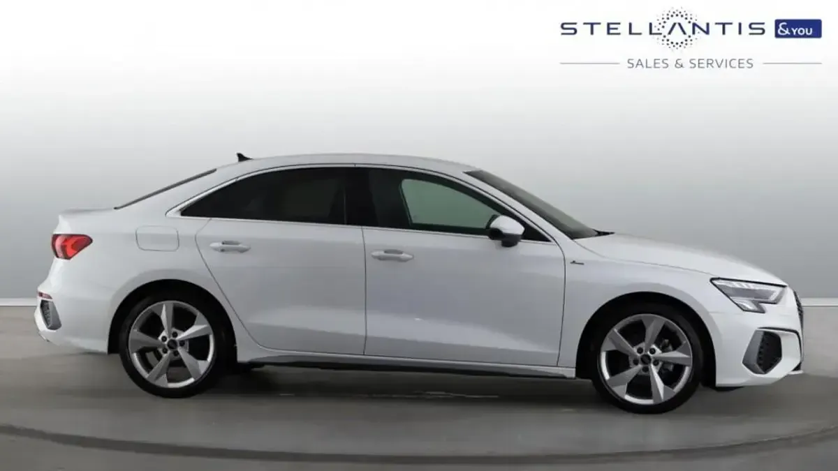 Used Audi A3 S-Line 108 HP (79 kW) 2023 White Sedan