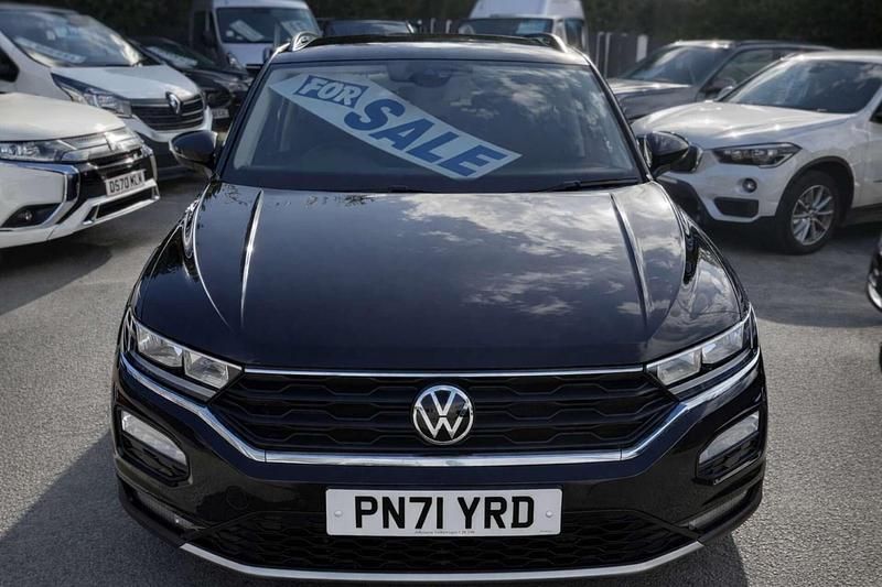 Used VW T-Roc Active 150 HP (110 kW) 2021 Black SUV