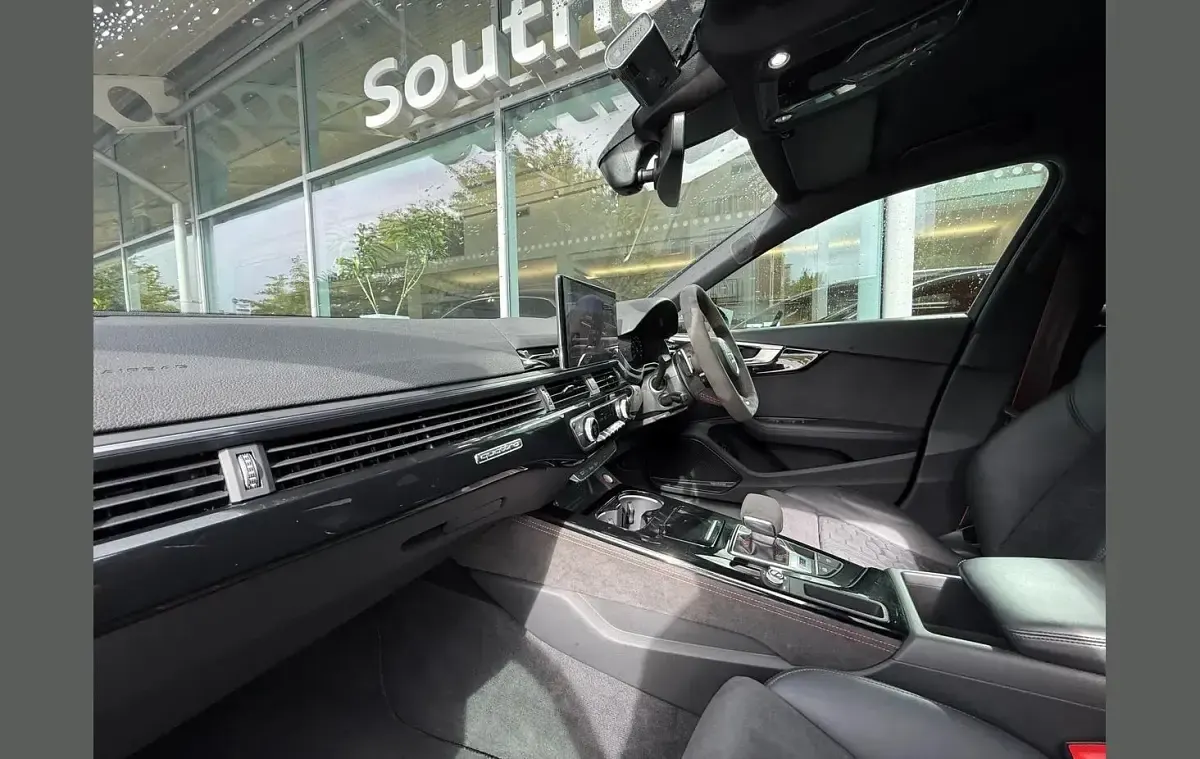 Used Audi RS4 Competition 444 HP (326 kW) 2023 Black Estate