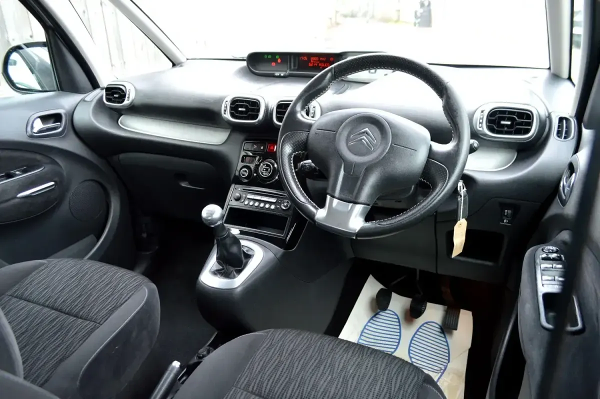 Used Citroën C3 Picasso Exclusive 2010 Silver MPV