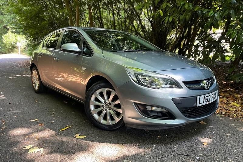 Silver Used 2012 Vauxhall Astra Active Hatchback | £3,850 (Fair price) - Image 1/1