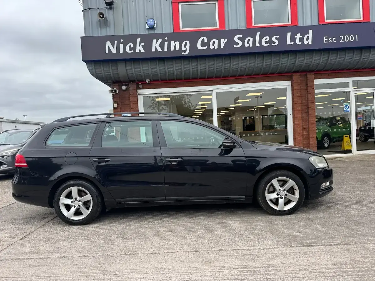 Used VW Passat S 105 HP (77 kW) 2011 Black Estate