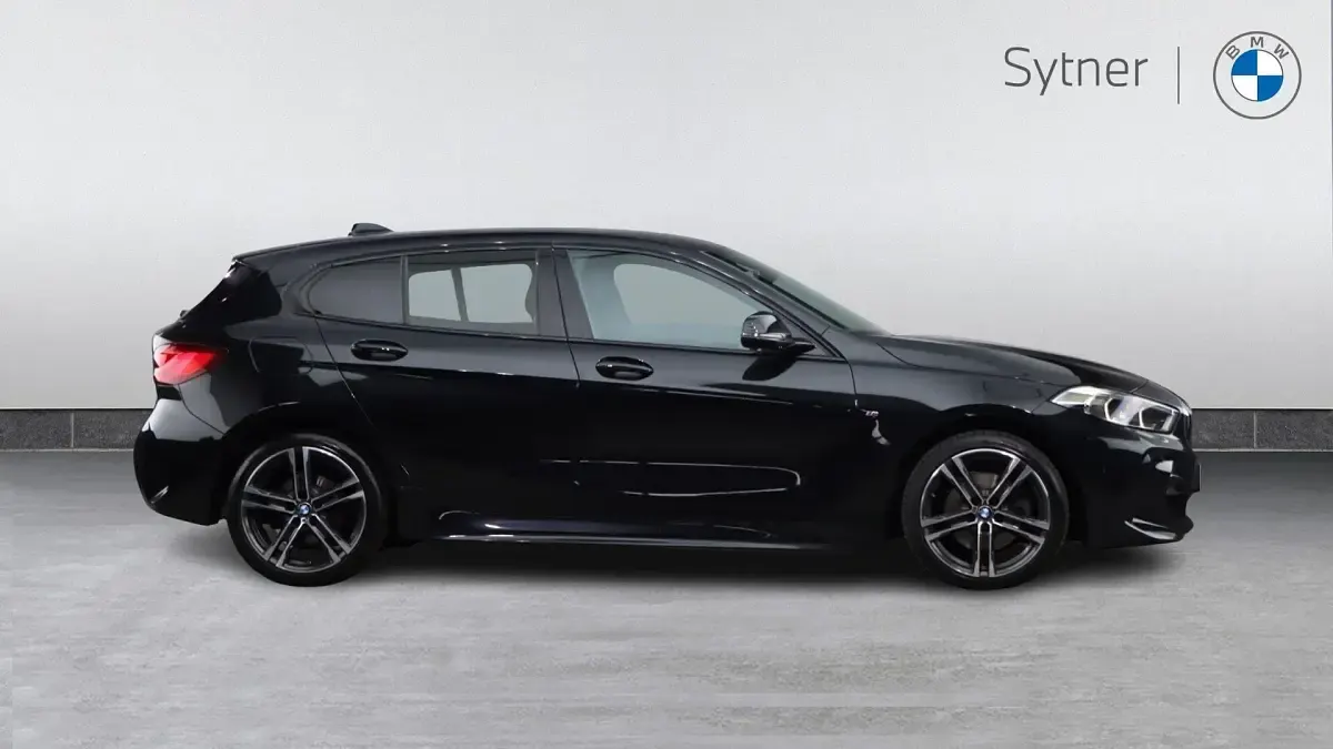 Used BMW 118 M Sport 134 HP (98 kW) 2023 Black Hatchback