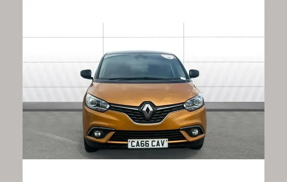 Used Renault Scénic Dynamique 128 HP (94 kW) 2016 Other MPV