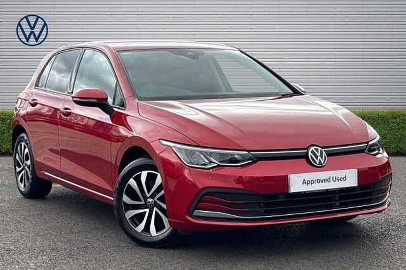 Used VW Golf VIII Active 130 HP (95 kW) 2022 Red Hatchback