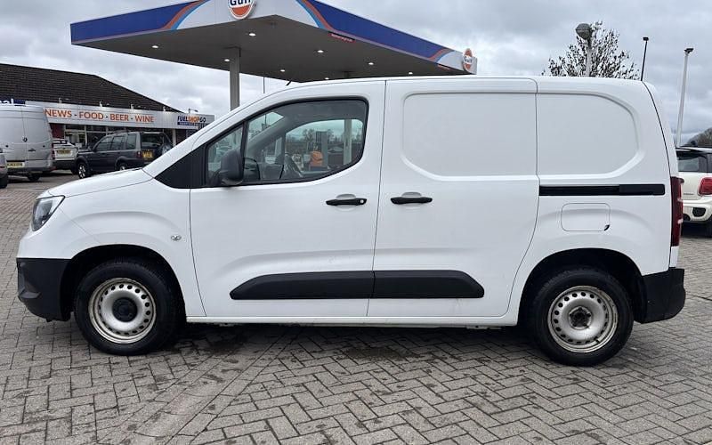 Used Vauxhall Combo Edition 102 HP (75 kW) 2019 MPV